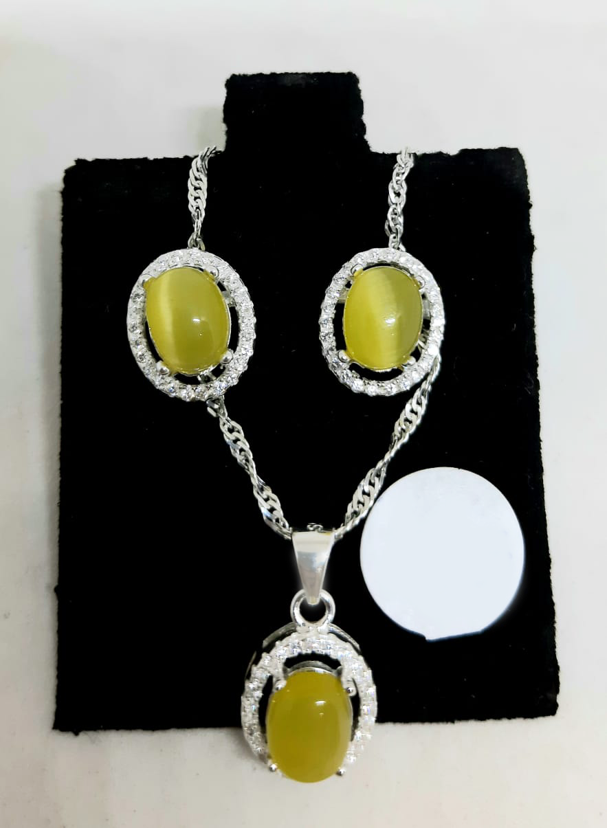 Silver Ladie Chain Set